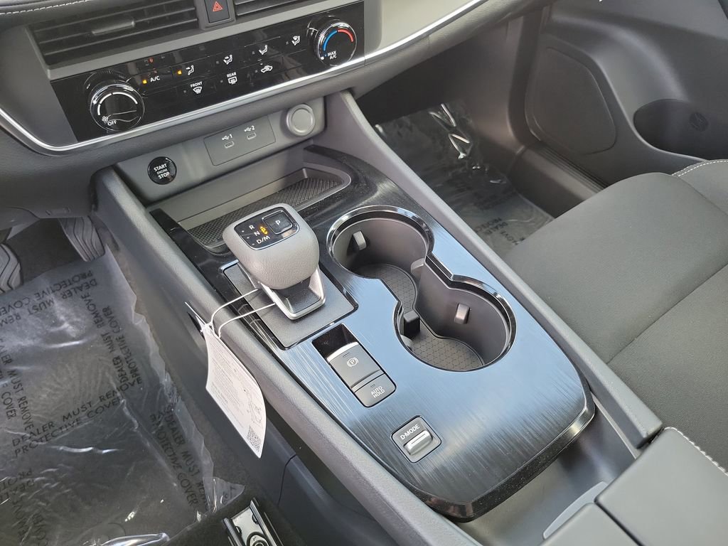 New 2026 Nissan Rogue S image 13