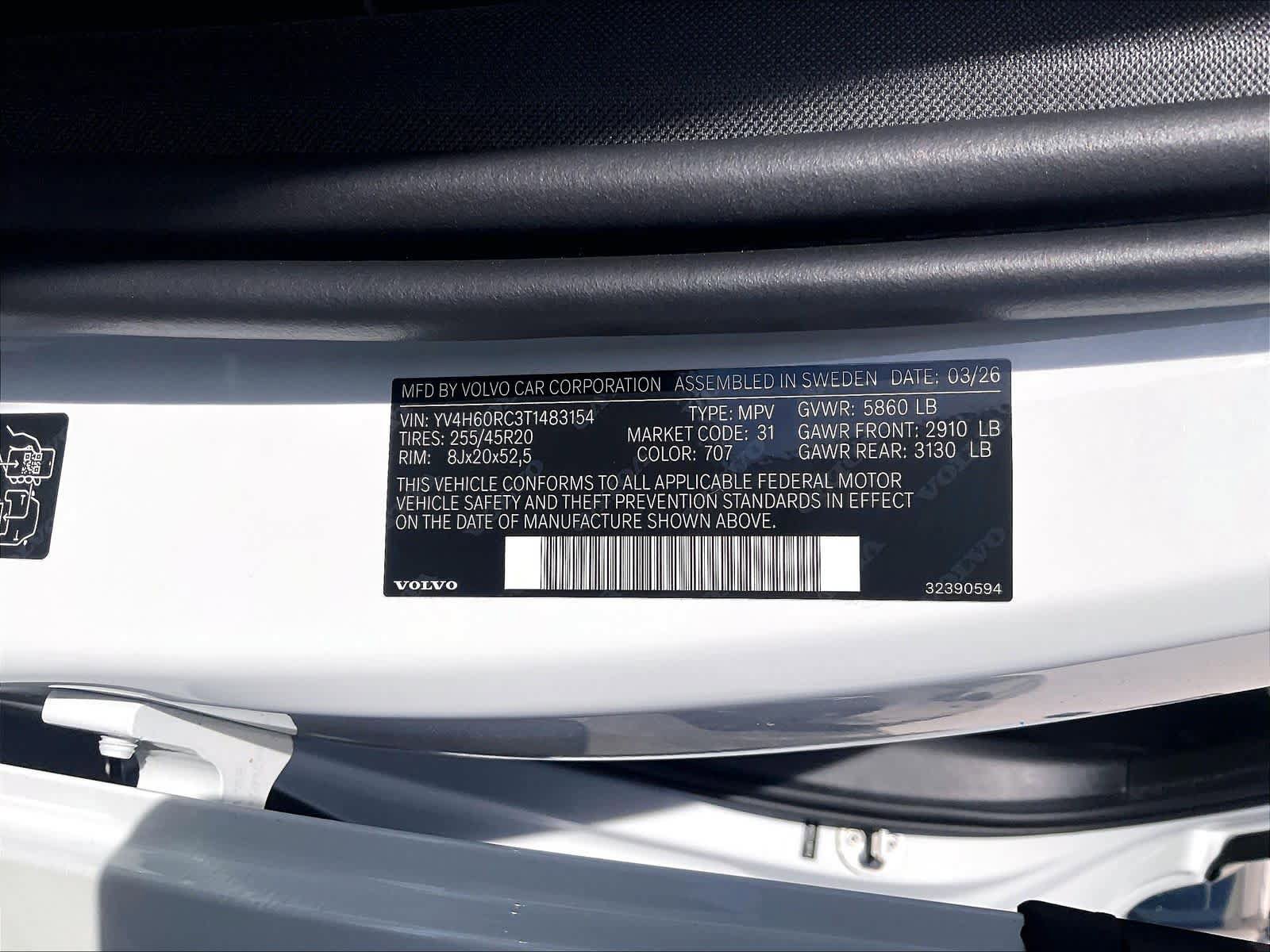 New 2026 Volvo XC60 T8 Plus w/ Climate Package AWD/4WD image 36