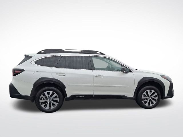 Certified 2025 Subaru Outback Premium image 9