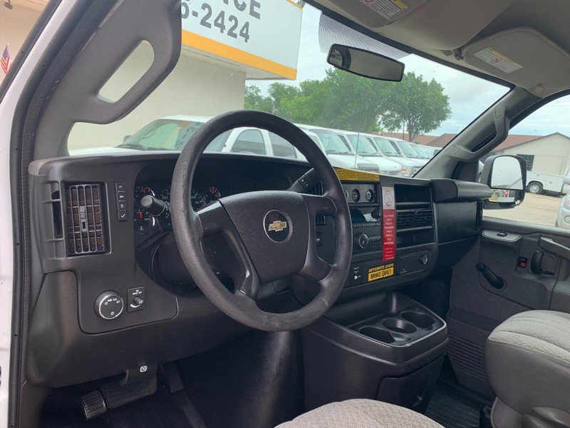 Used 2016 Chevrolet Express 2500 image 12
