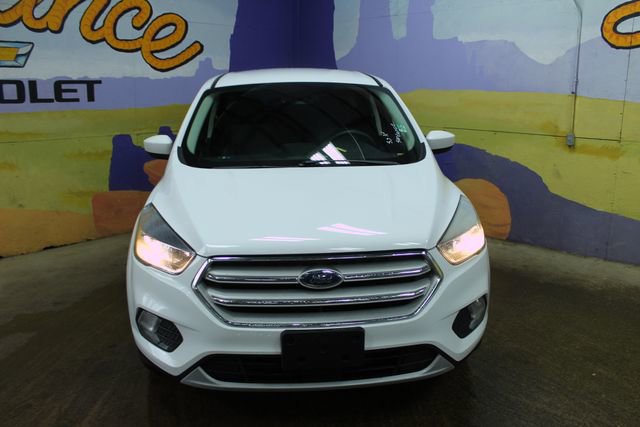 Used 2019 Ford Escape SE w/ Ford Safe & Smart Package image 3