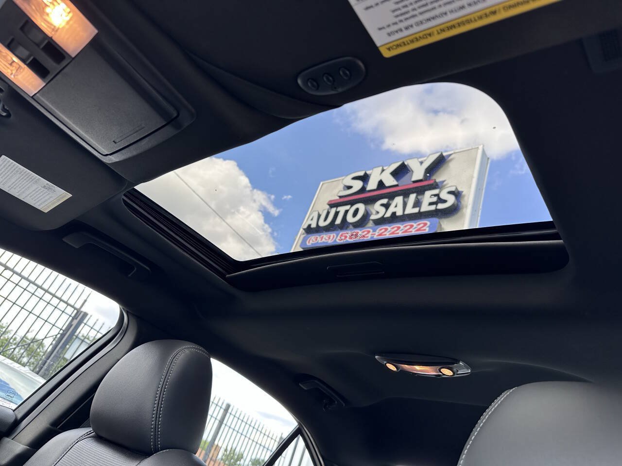 Used 2019 Ford Taurus Limited w/ Driver Assist Package FWD image 33
