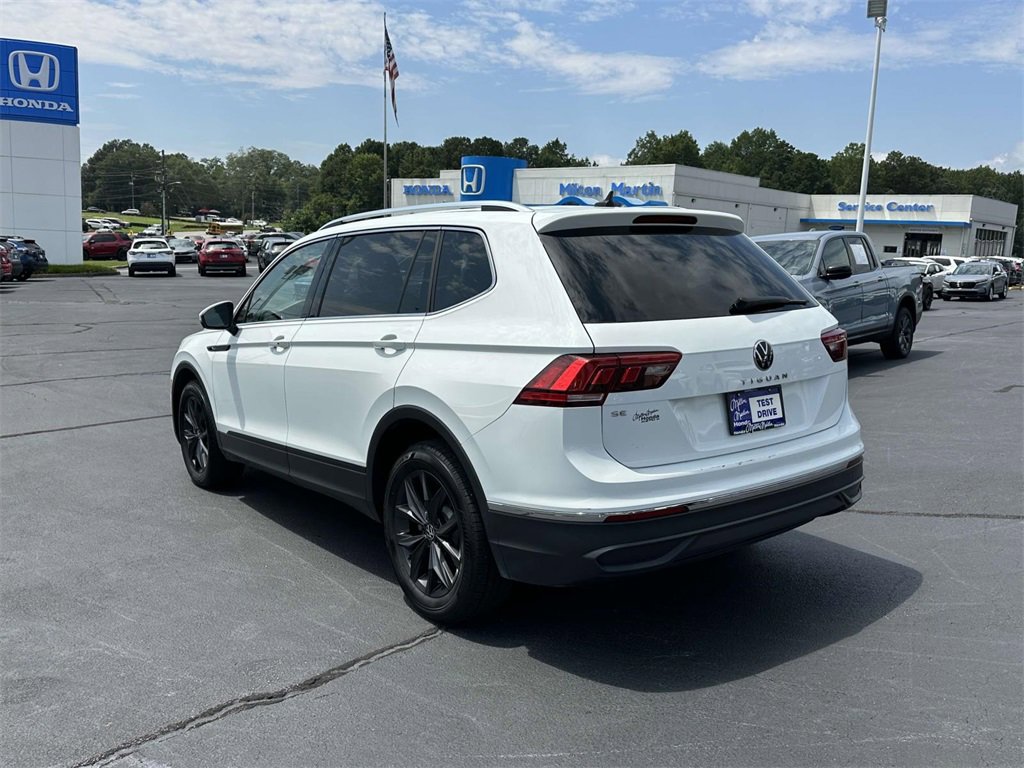 Used 2024 Volkswagen Tiguan SE image 24