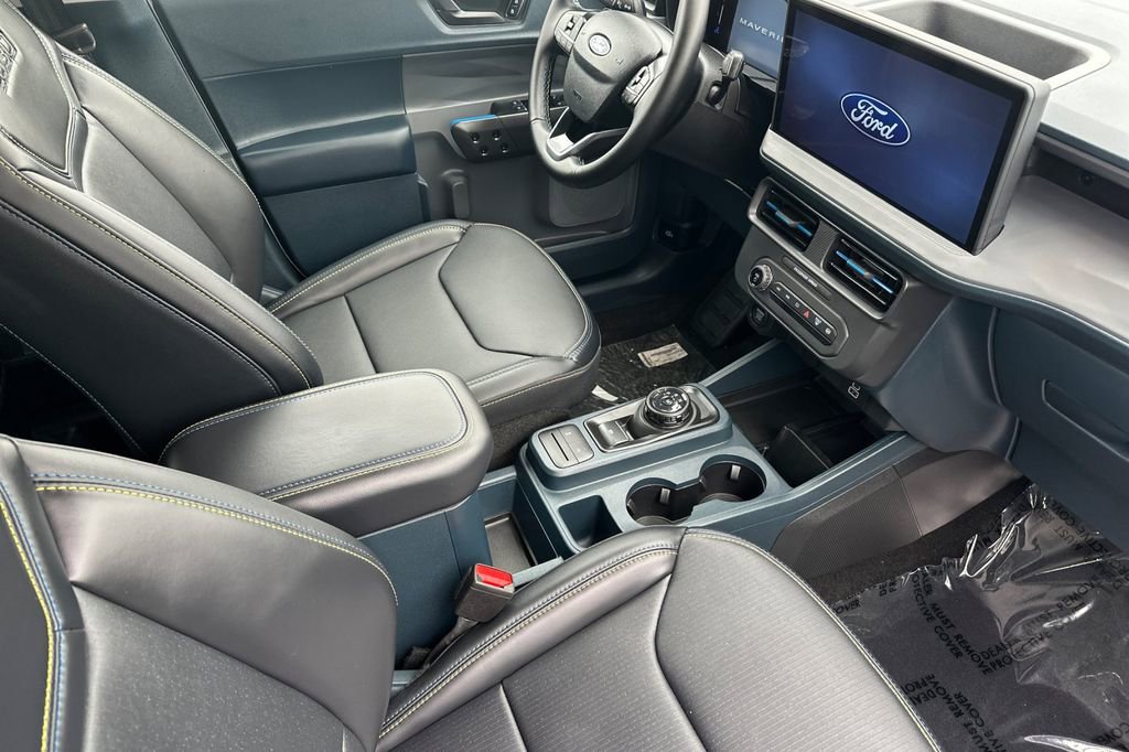 New 2025 Ford Maverick Lobo image 13
