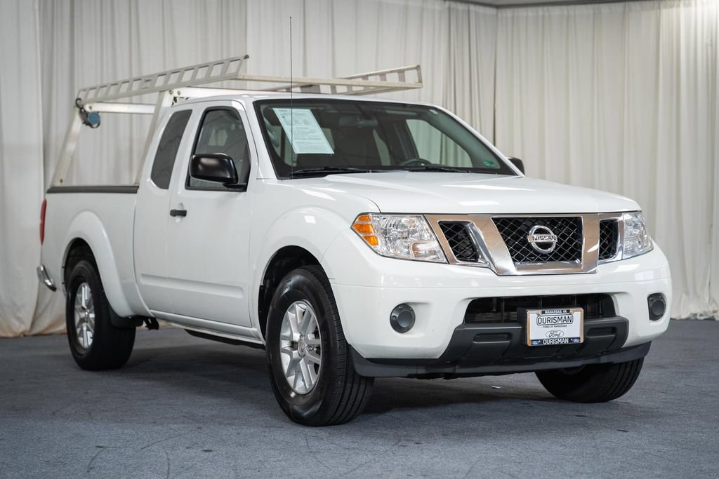 Used 2021 Nissan Frontier SV RWD image 1