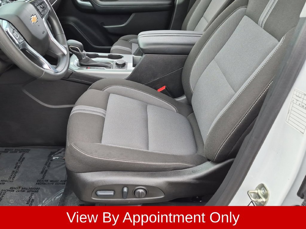 Used 2025 Chevrolet Blazer LT FWD image 24