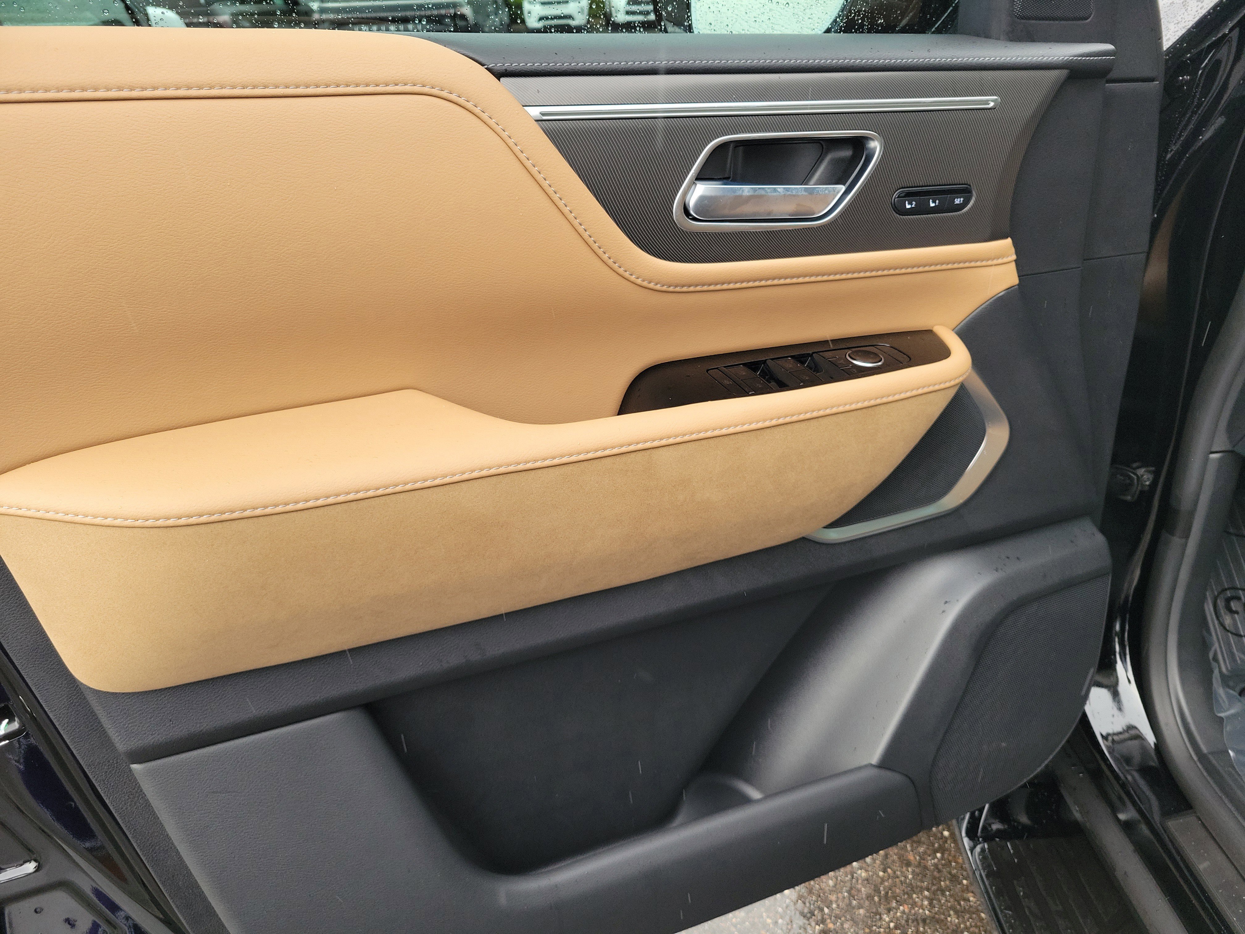 New 2026 INFINITI QX80 Luxe w/ Cargo Package image 15