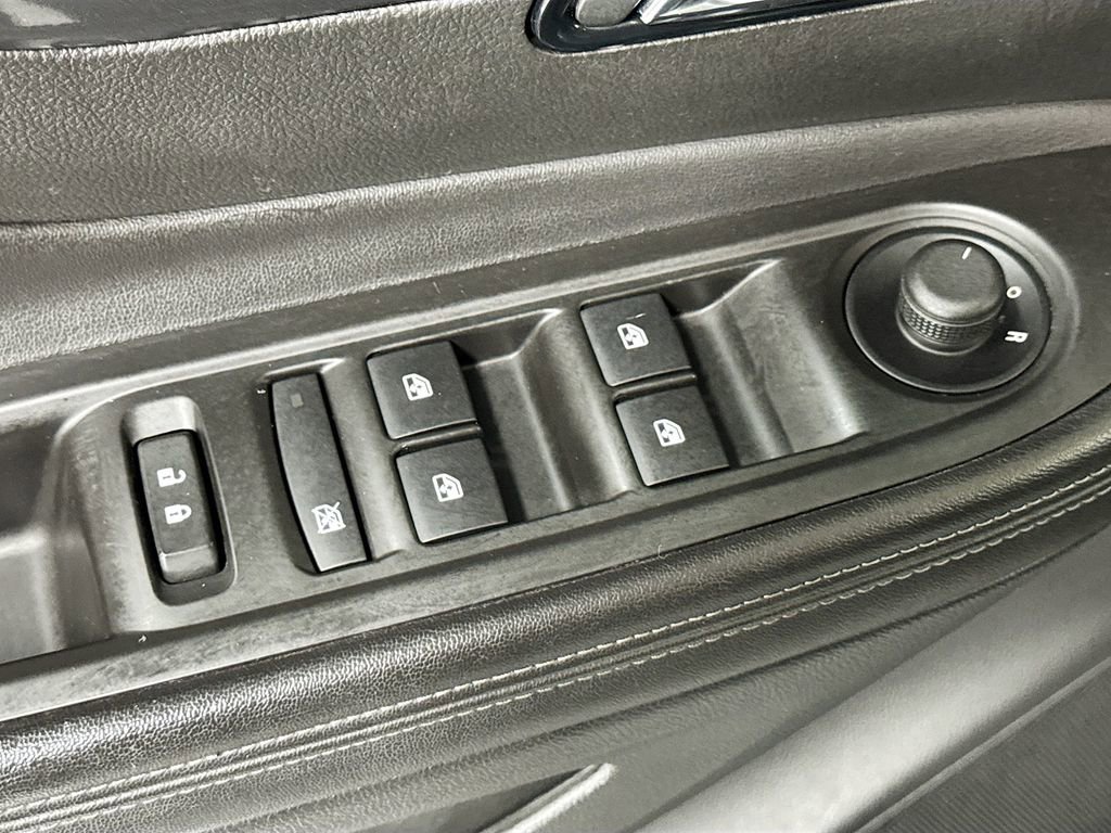 Used 2019 Buick Encore Essence AWD/4WD image 15