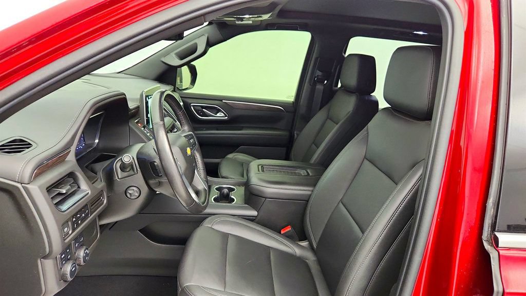 Used 2022 Chevrolet Tahoe LT w/ Luxury Package AWD/4WD image 19