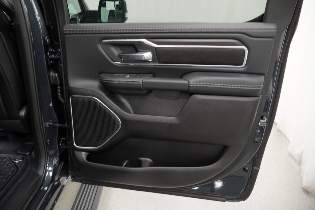 New 2027 RAM 1500 Laramie w/ Laramie Preferred Package AWD/4WD image 30