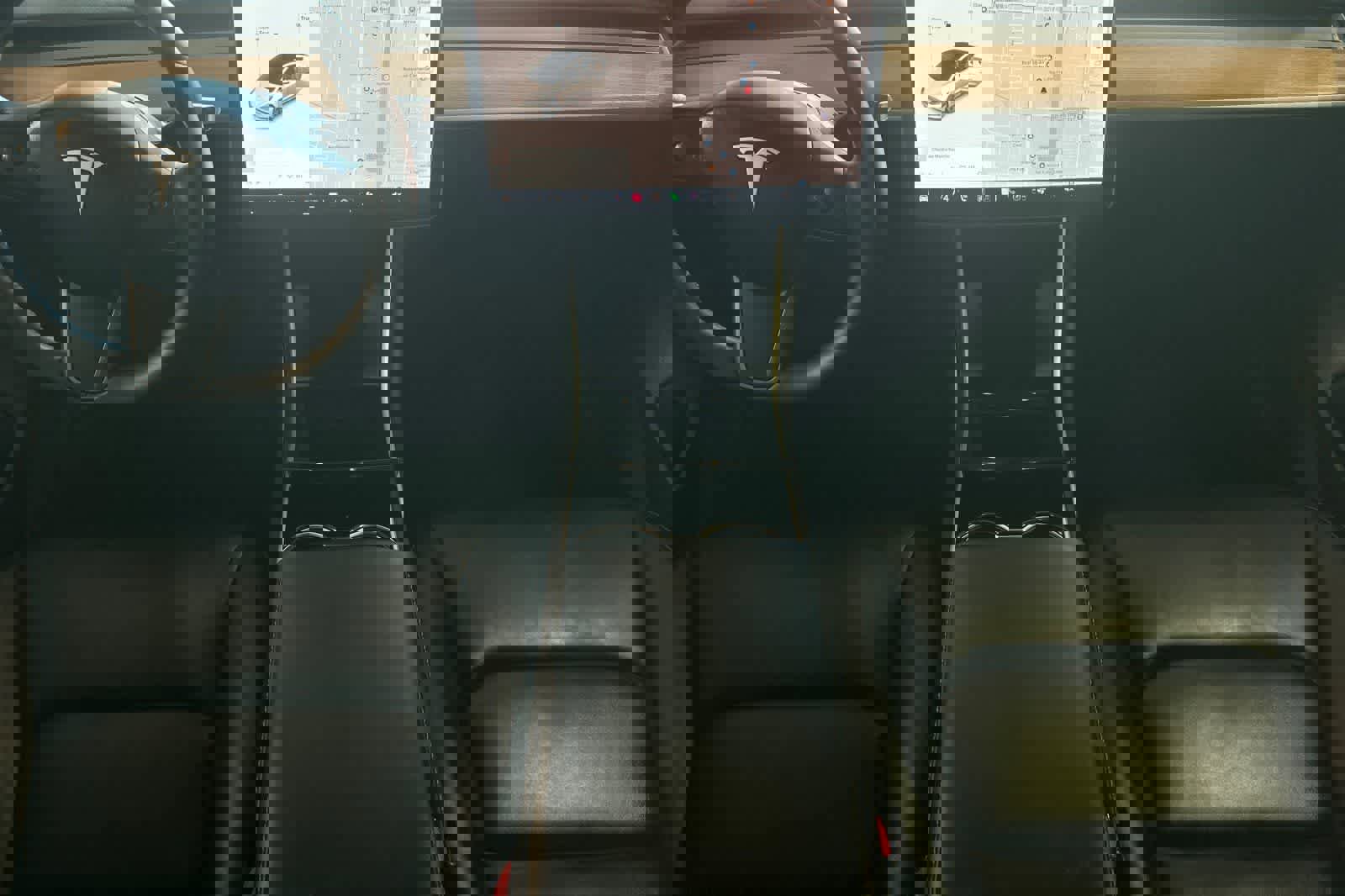 Used 2020 Tesla Model 3 Standard Range Plus RWD image 4