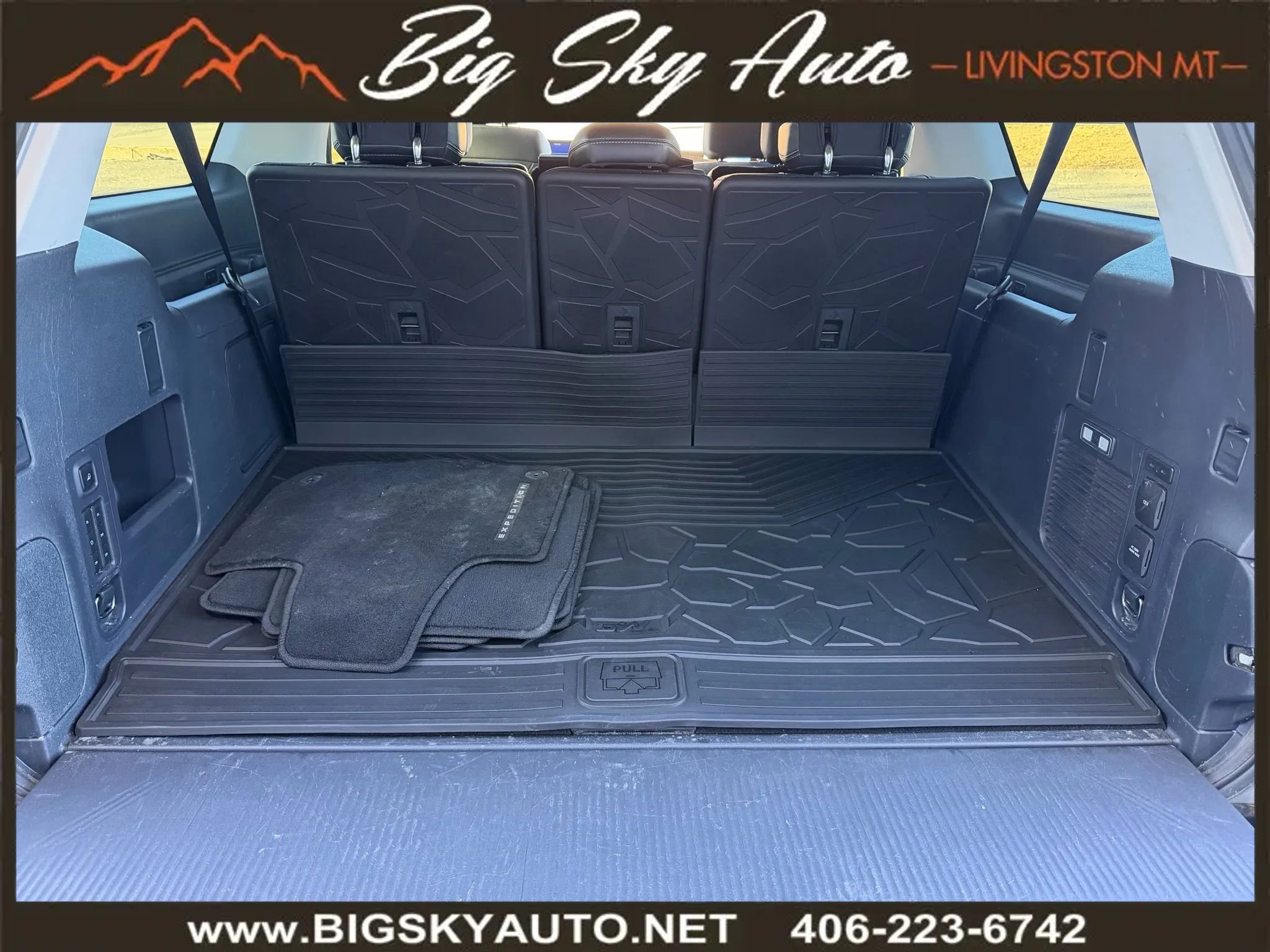 Used 2025 Ford Expedition Max Platinum image 32