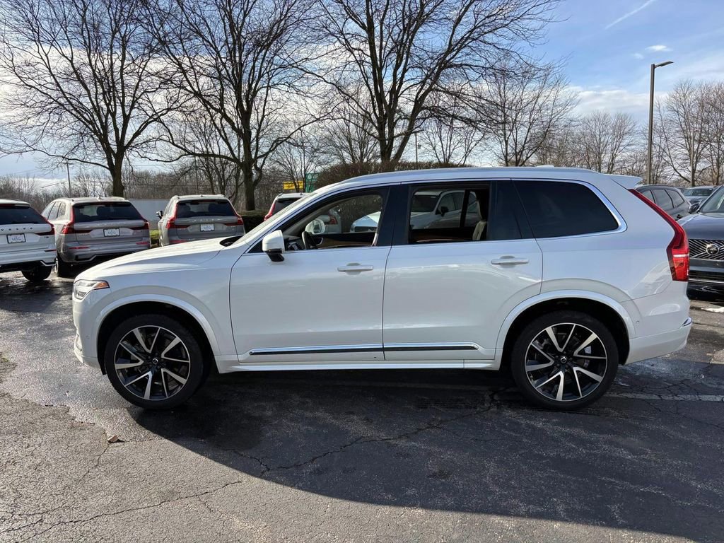 Used 2024 Volvo XC90 B6 Plus image 4