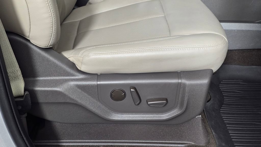 Used 2021 Ford Expedition XLT RWD image 20
