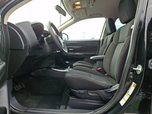 Used 2020 Mitsubishi Outlander ES AWD/4WD image 16