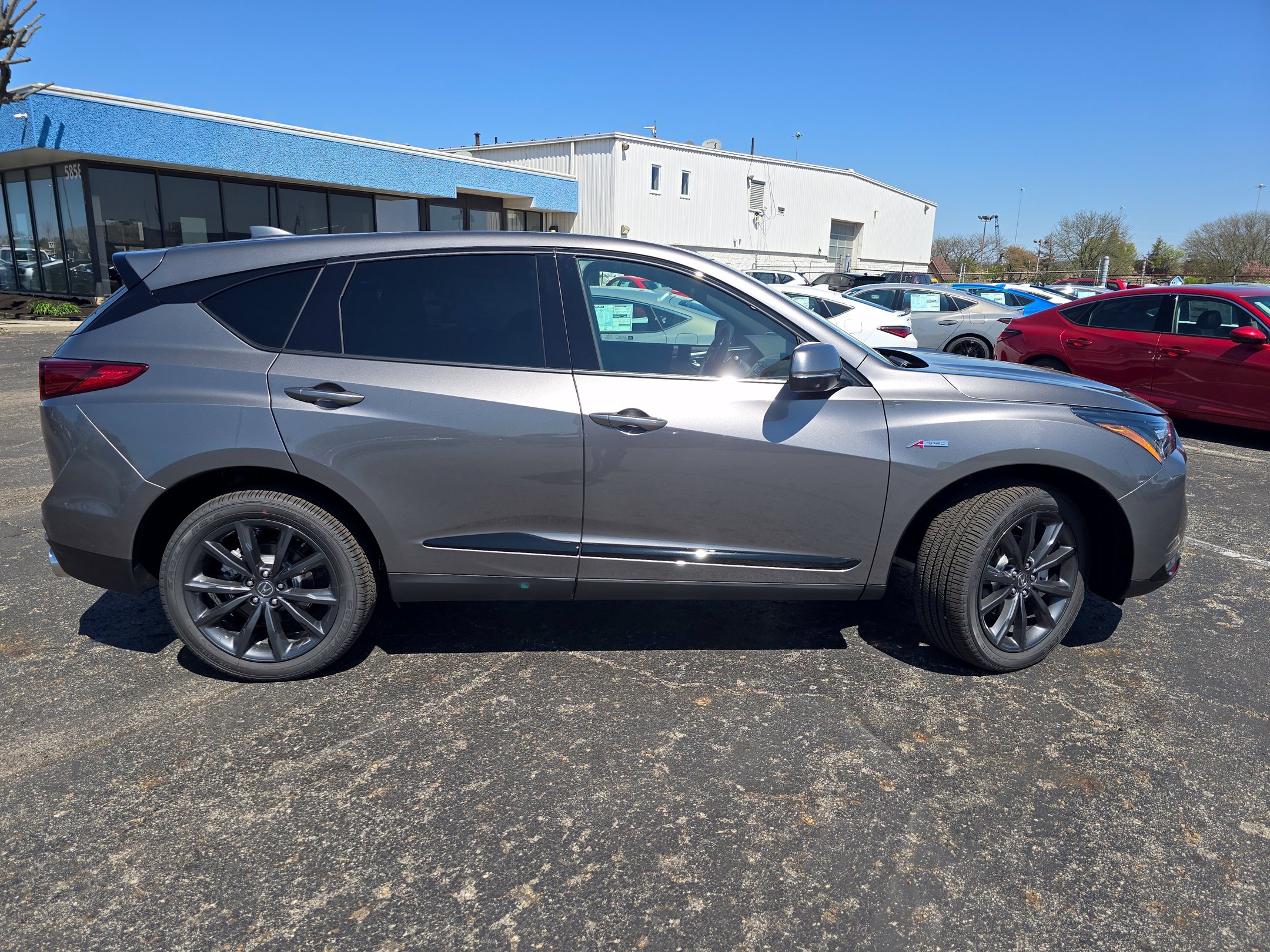 New 2026 Acura RDX w/ Advance Package AWD/4WD image 3