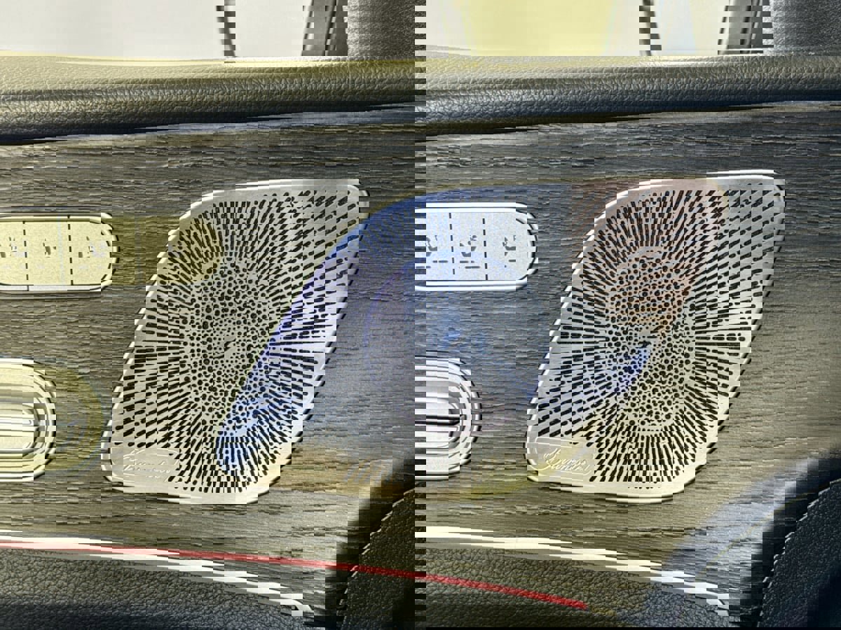 Used 2024 Mercedes-Benz GLS 450 4MATIC image 25