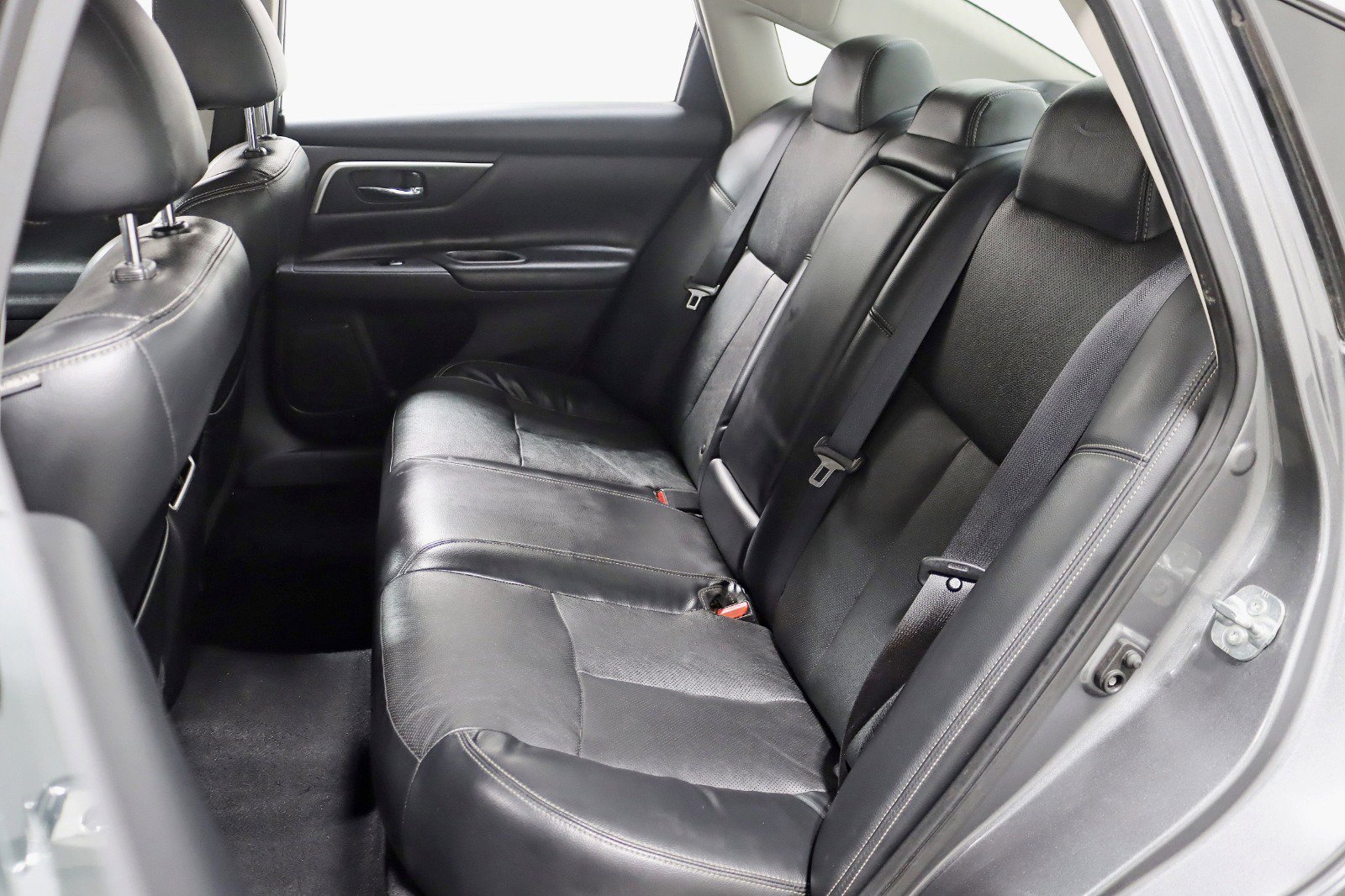 Used 2017 Nissan Altima 2.5 SL w/ Moonroof Package image 25