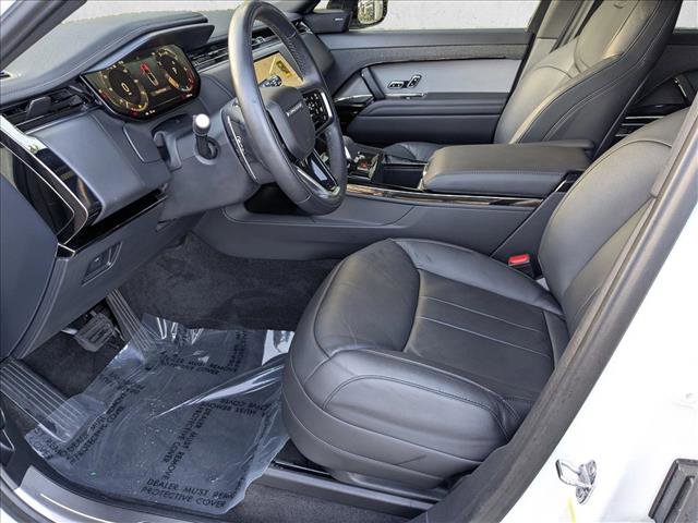 Used 2025 Land Rover Range Rover Sport image 17