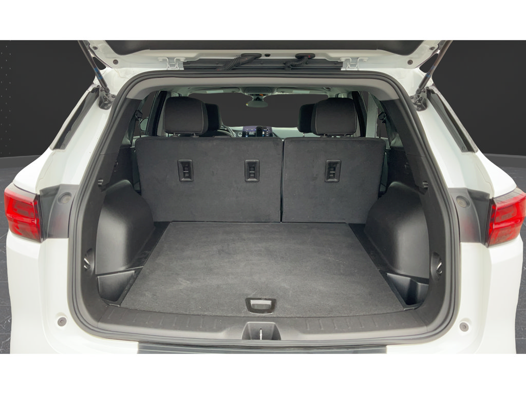 Certified 2025 Chevrolet Blazer LT AWD/4WD image 32