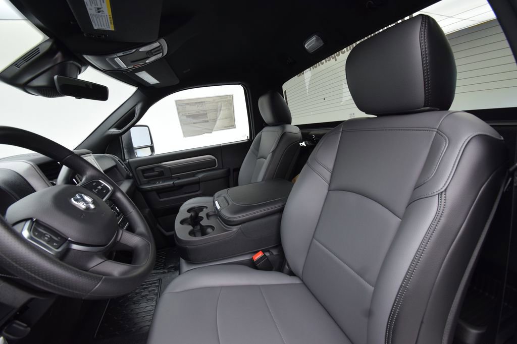 New 2026 RAM 5500 Tradesman image 34