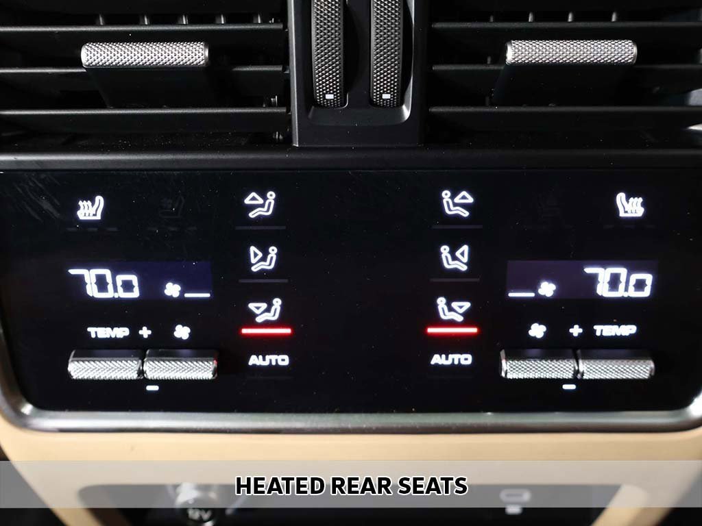 Used 2022 Porsche Cayenne GTS image 9