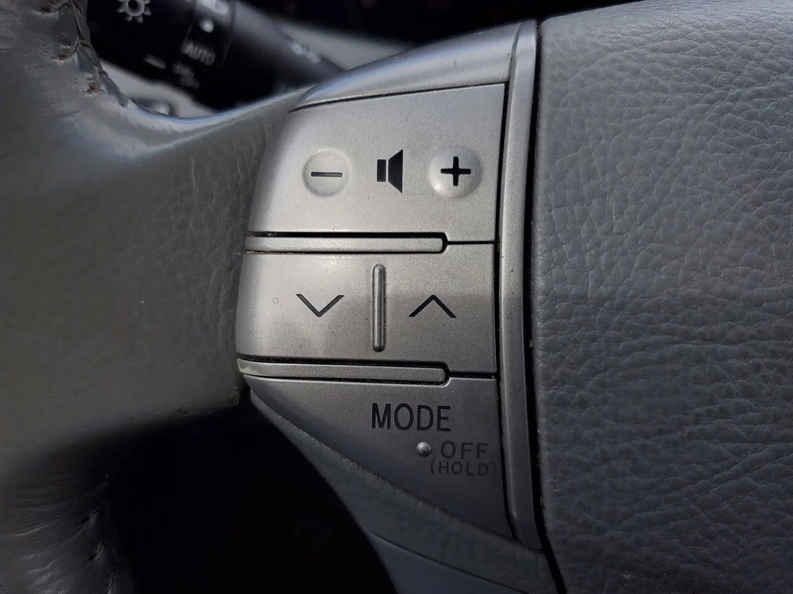 Used 2008 Toyota Avalon XL image 23