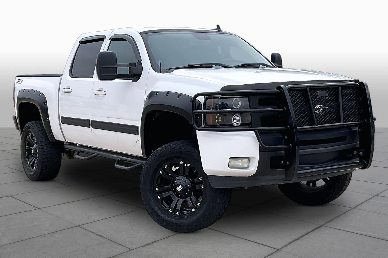Used 2011 Chevrolet Silverado 1500 LTZ w/ LTZ Plus Package AWD/4WD image 3