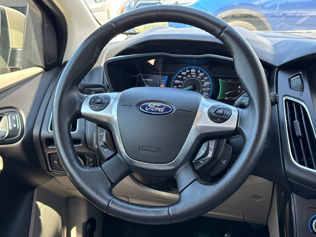 Used 2017 Ford Focus Electric Hatchback image 22