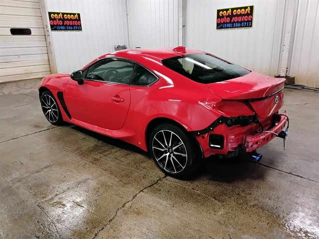 Used 2023 Toyota GR86 w/ ALL Weather Mat Package (TMS) RWD image 6