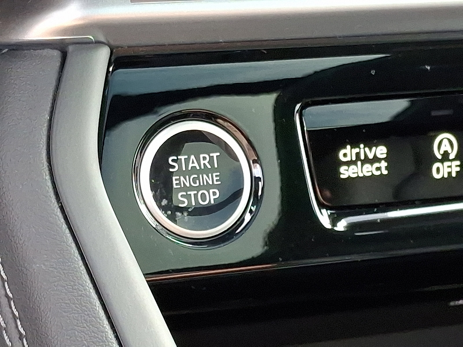 Used 2025 Audi Q5 Premium image 25