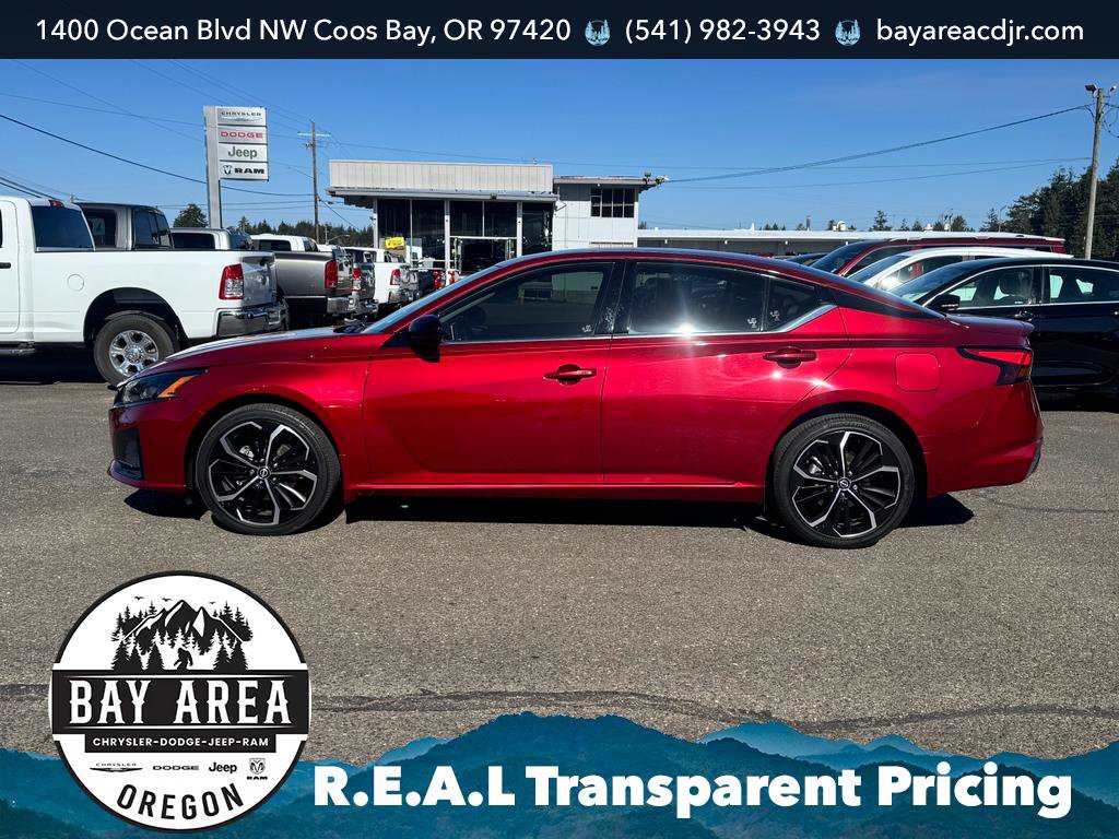 Used 2023 Nissan Altima 2.5 SR image 10