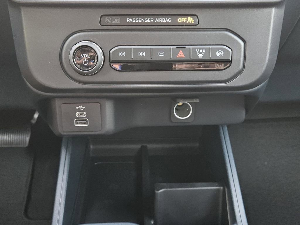 New 2026 Ford Maverick XL image 14