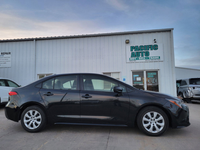 Used 2022 Toyota Corolla LE FWD image 8