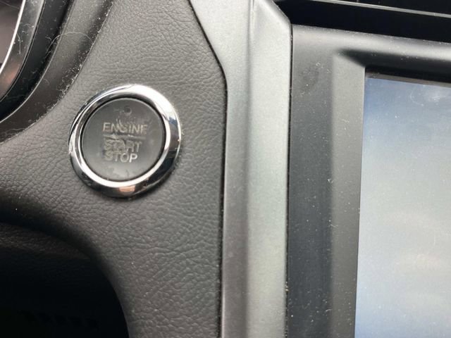 Used 2013 Ford Fusion Titanium w/ Titanium Driver Assist Pkg image 32