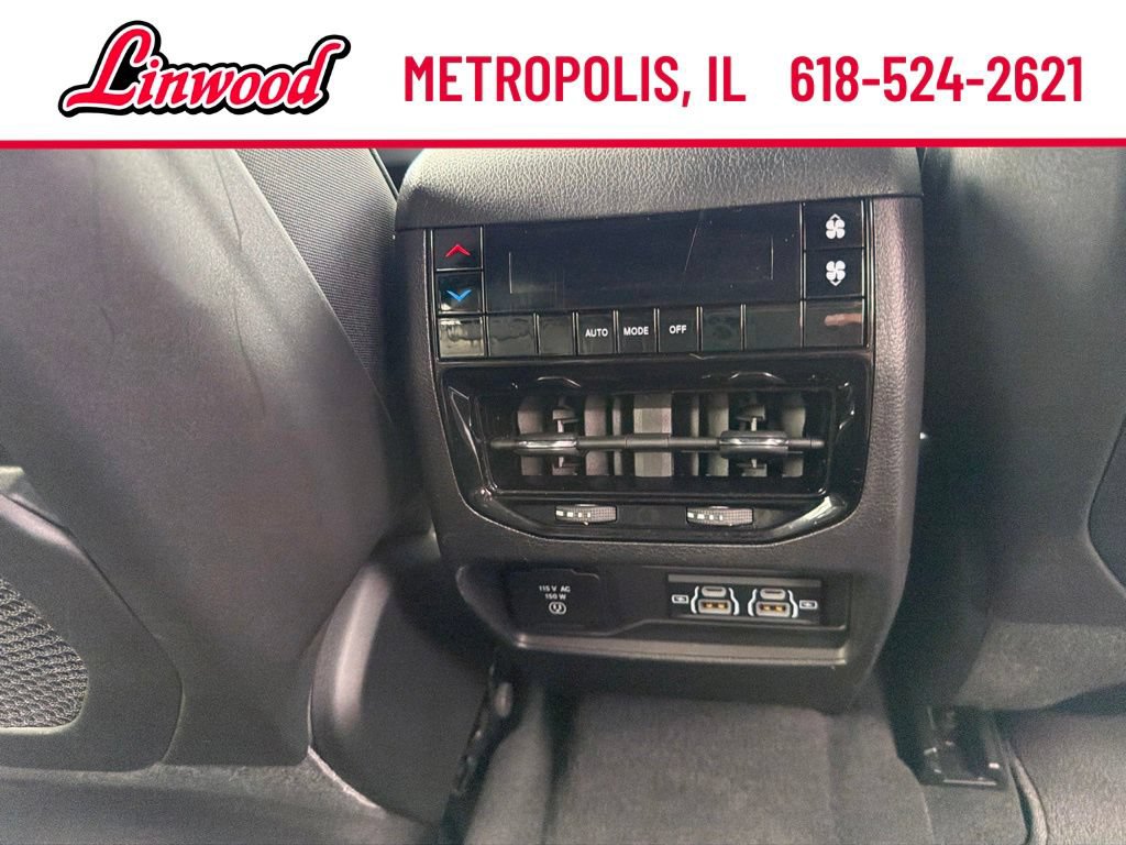 Used 2024 Jeep Grand Cherokee L Laredo AWD/4WD image 11