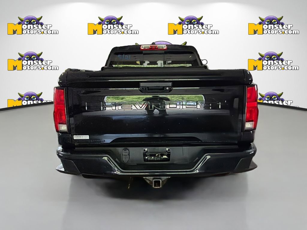 Used 2023 Chevrolet Colorado Z71 w/ Z71 Convenience Package 2 AWD/4WD image 5