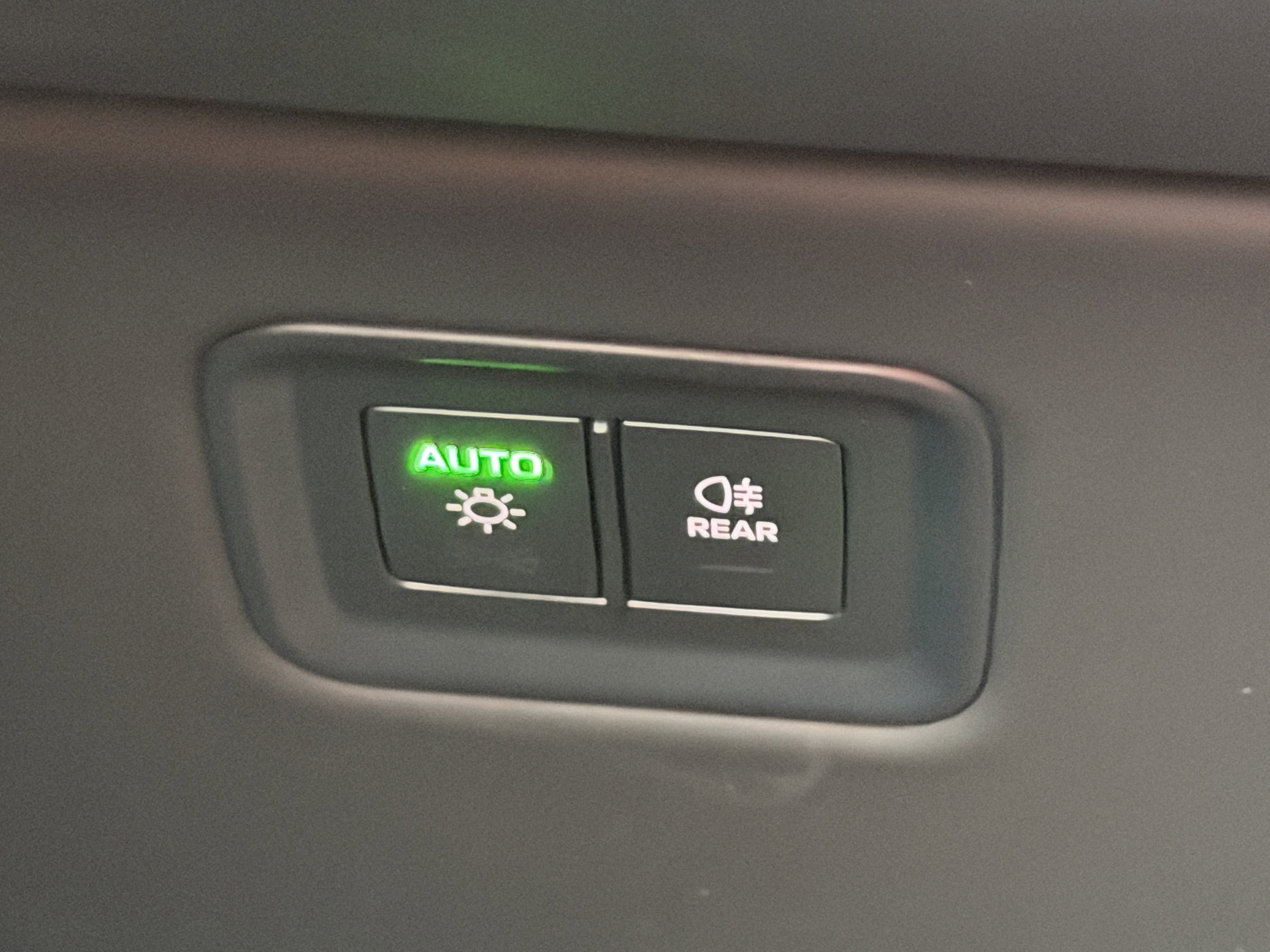 New 2026 Porsche Macan 4S Electric image 30