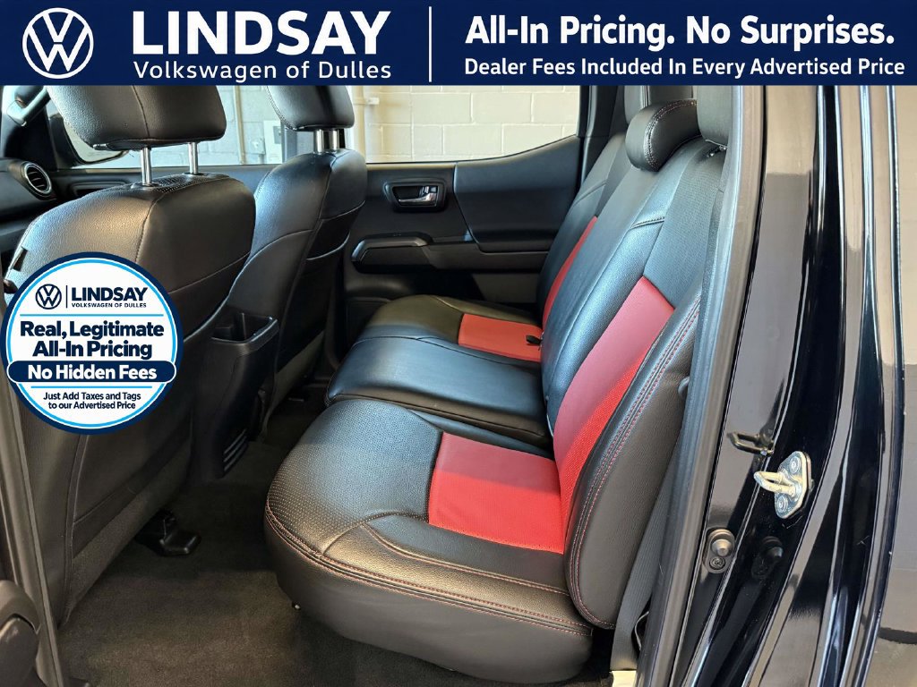 Used 2017 Toyota Tacoma TRD Sport w/ Tow Package (A/T) AWD/4WD image 13