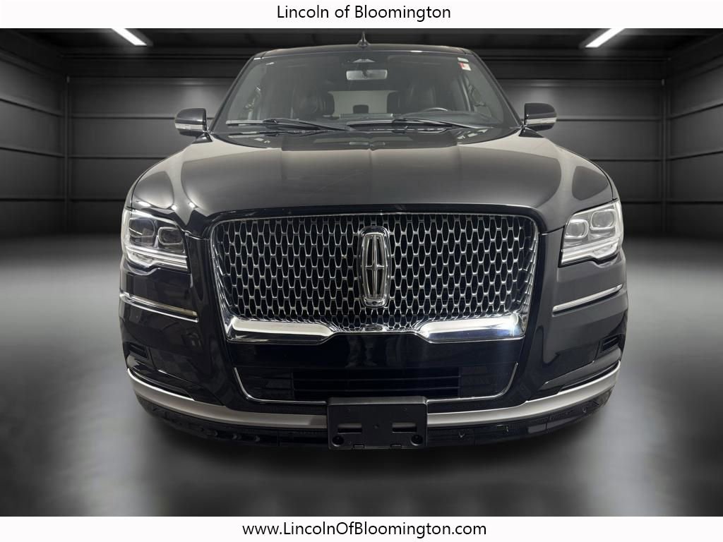 Used 2023 Lincoln Navigator L Reserve AWD/4WD image 11