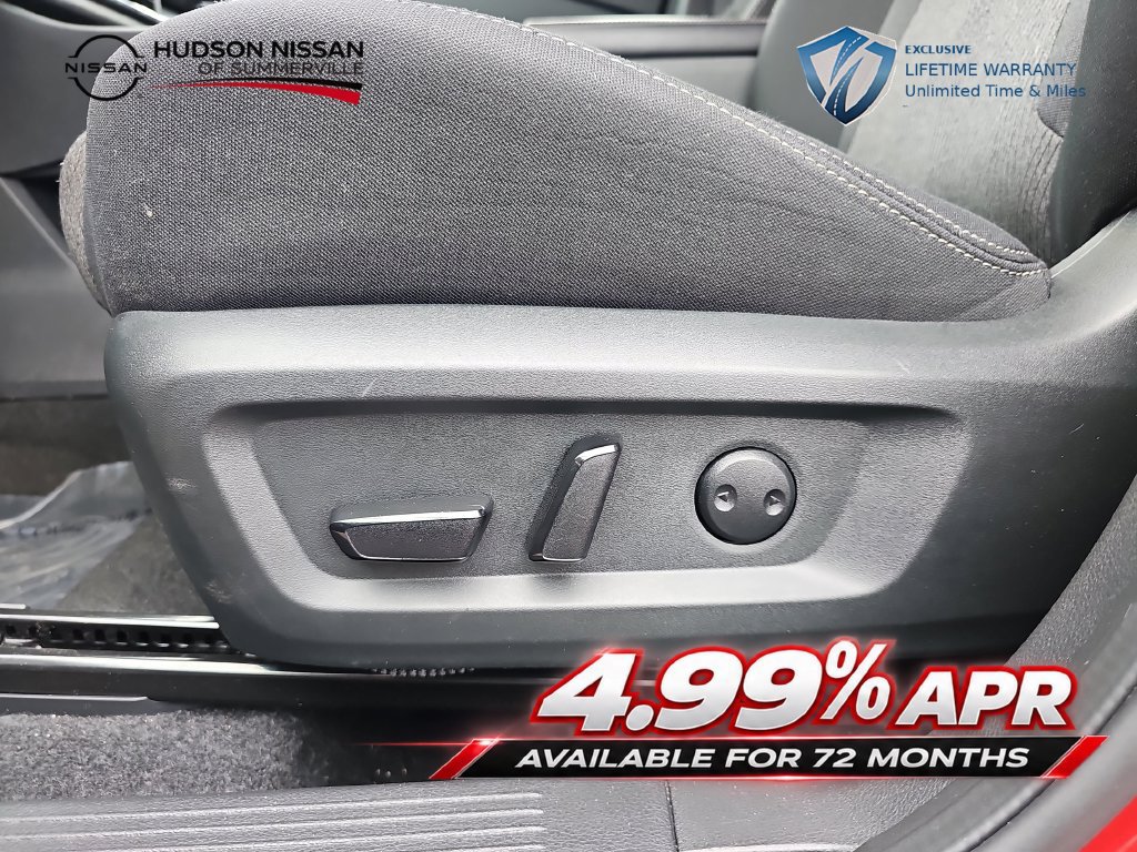 Used 2026 Nissan Rogue SV FWD image 29