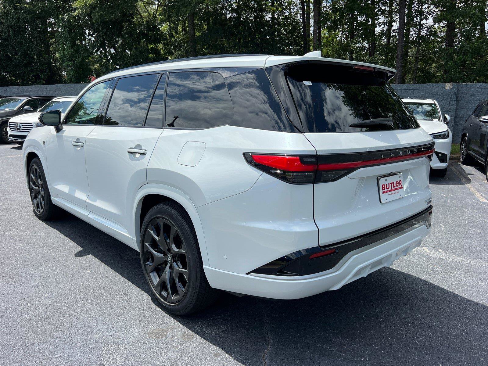 New 2026 Lexus TX 500h AWD image 7