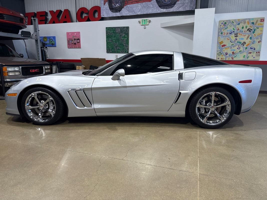 Used 2012 Chevrolet Corvette Grand Sport w/ 3LT Preferred Equipment Group image 4