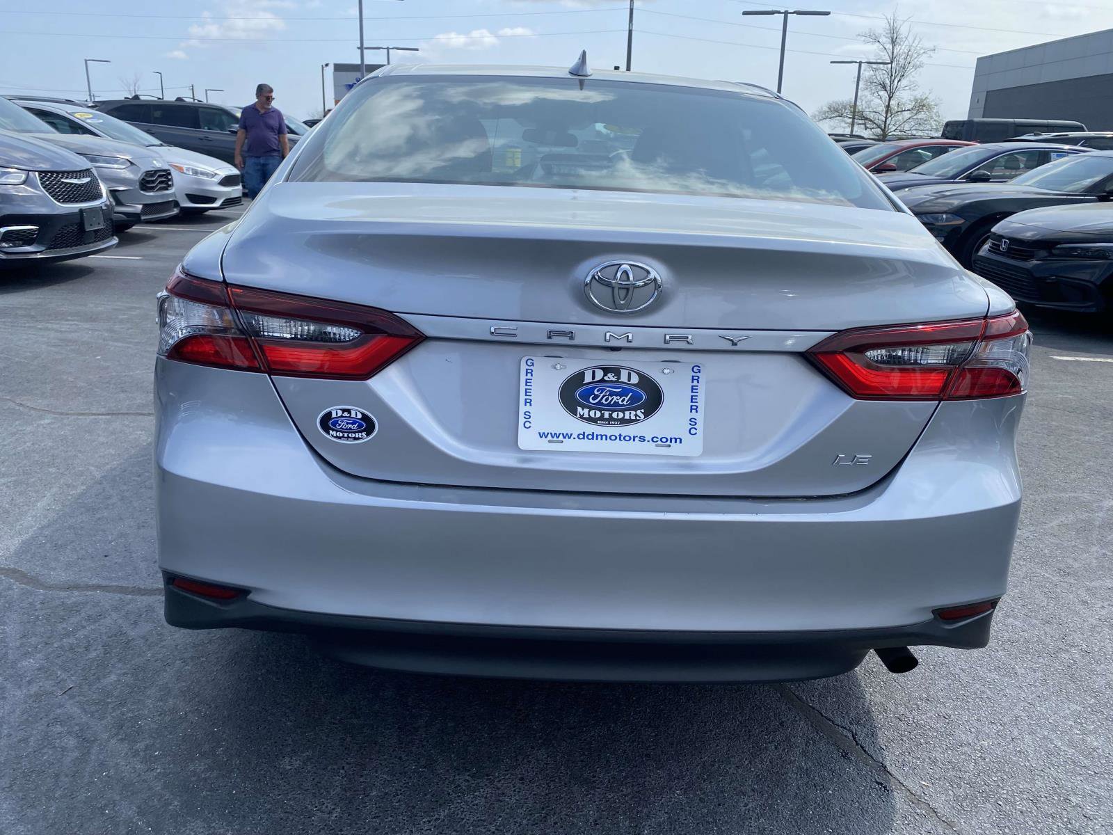 Used 2024 Toyota Camry LE FWD image 6
