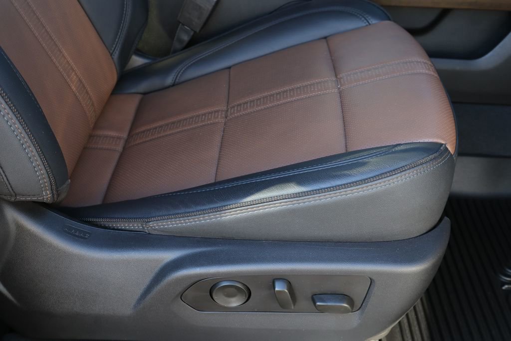 Used 2023 Chevrolet Silverado 1500 High Country w/ Z71 Off-Road Package image 28