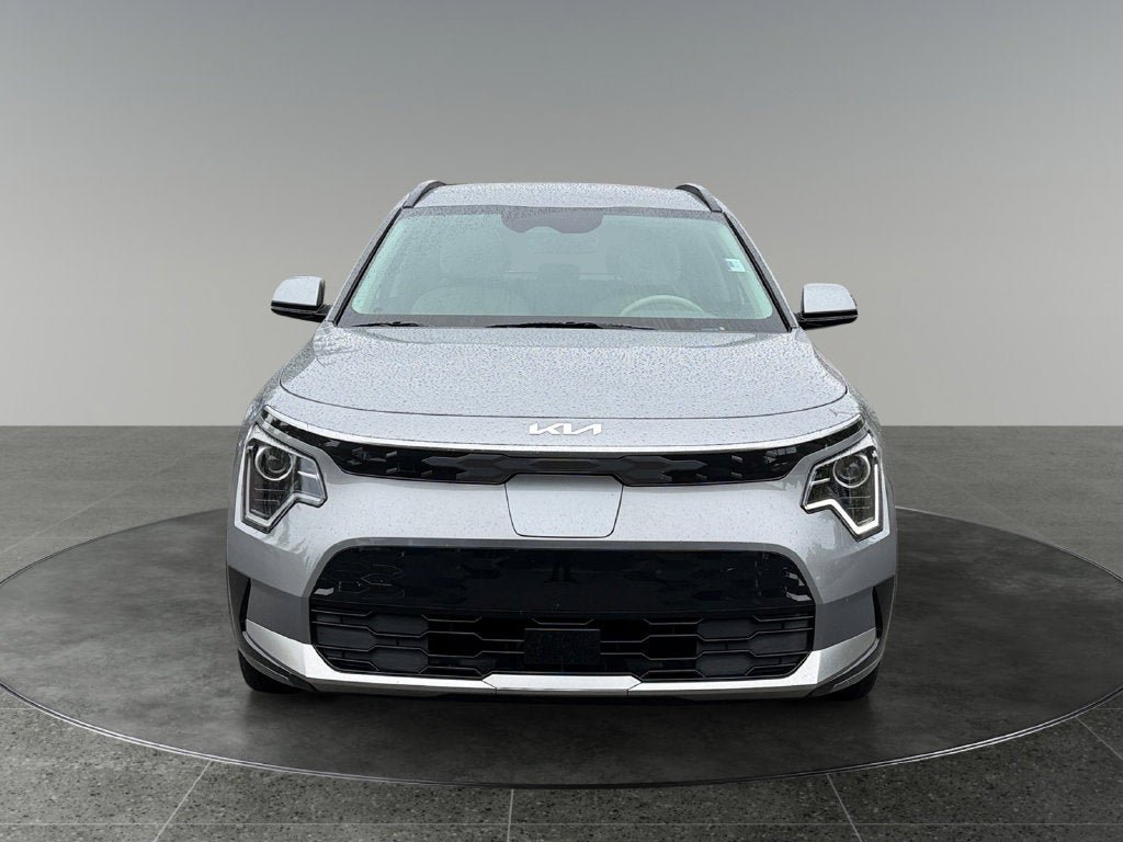 Used 2023 Kia Niro Wind FWD image 2