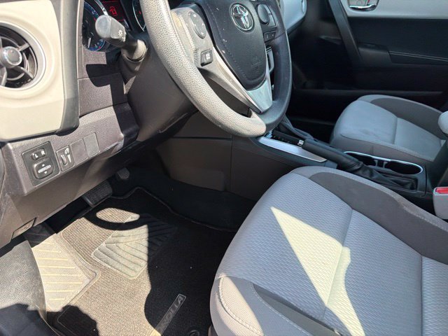 Used 2017 Toyota Corolla LE w/ Carpet Mat Package (TMS) FWD image 36