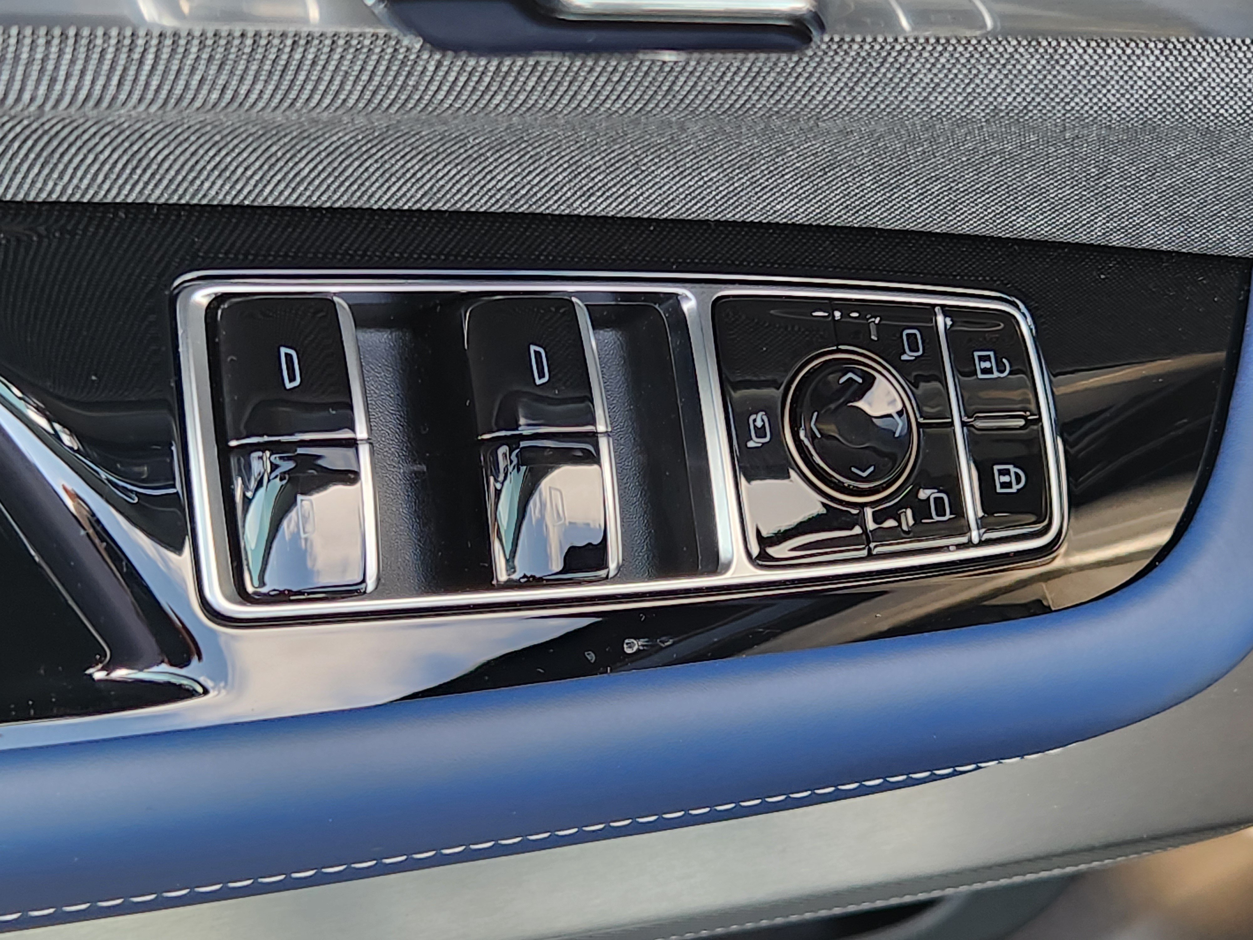 New 2026 Cadillac Vistiq Premium Luxury AWD/4WD image 21
