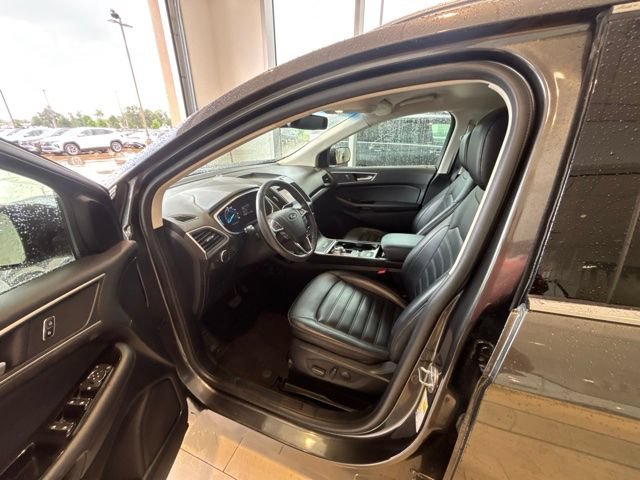 Used 2020 Ford Edge SEL w/ Convenience Package FWD image 13