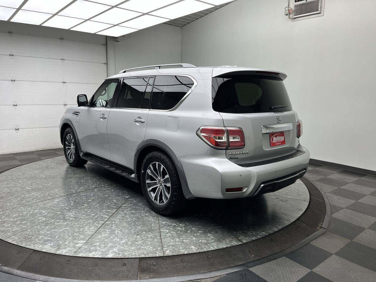 Used 2020 Nissan Armada SL w/ Premium Package AWD/4WD image 2